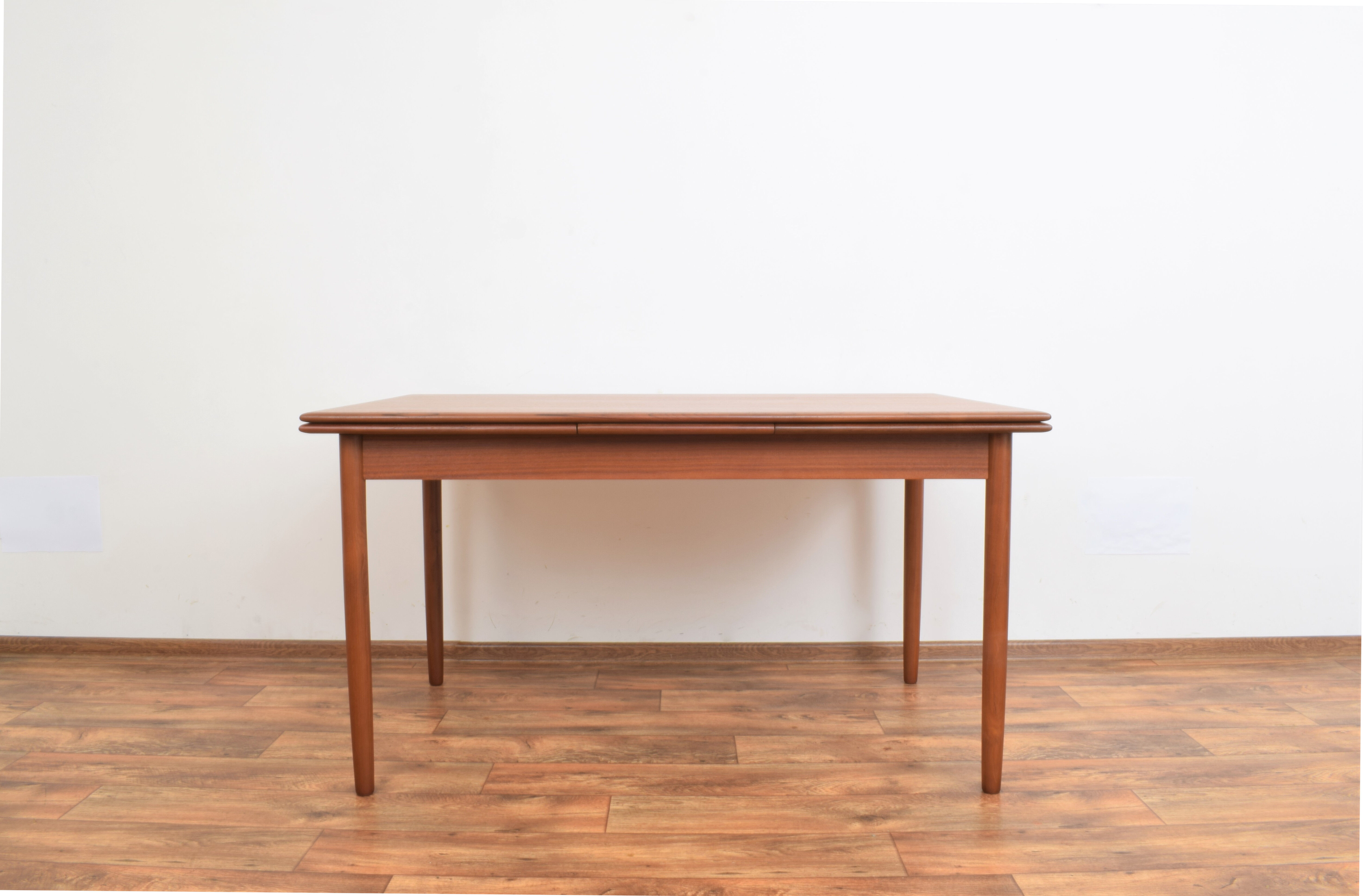 Mid-century danish teak extendable dining table, 1960