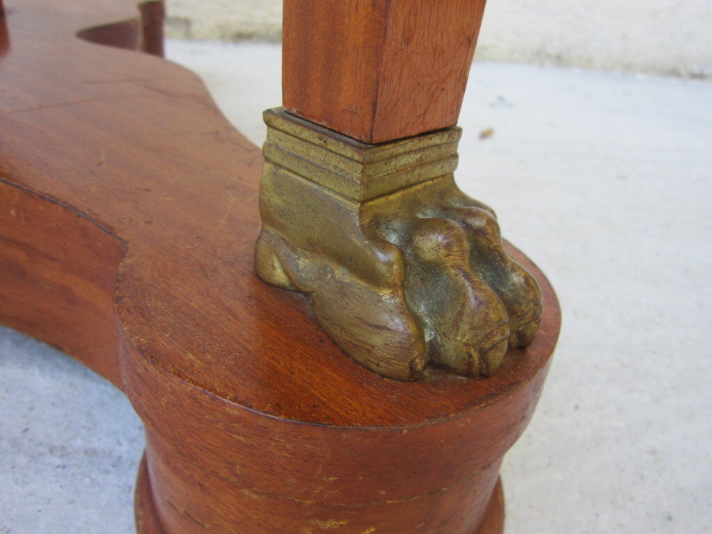 Art Deco period pedestal table