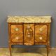 Chest of drawers with a central projection from around 1880