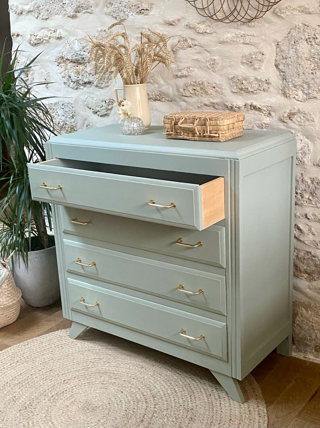 Compass feet chest of drawers