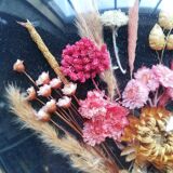 Medallion frame dried flowers