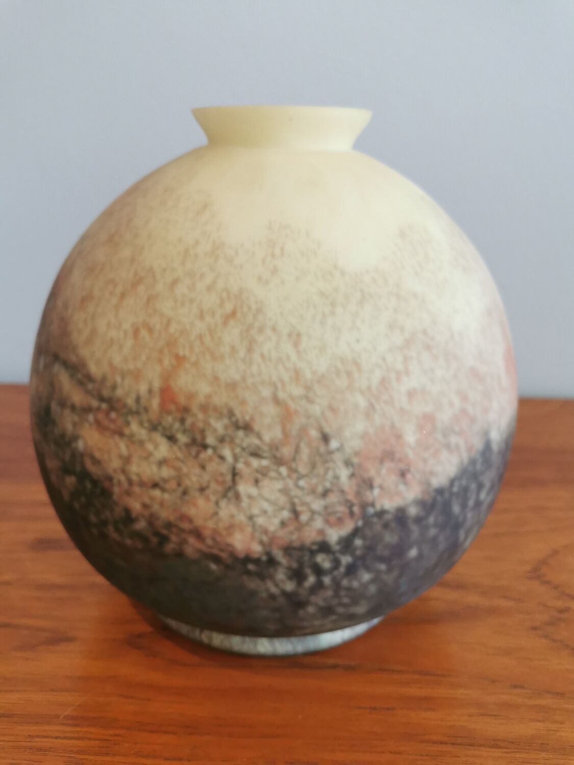 Blown glass vase, Vianne glassworks