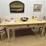 Farm table