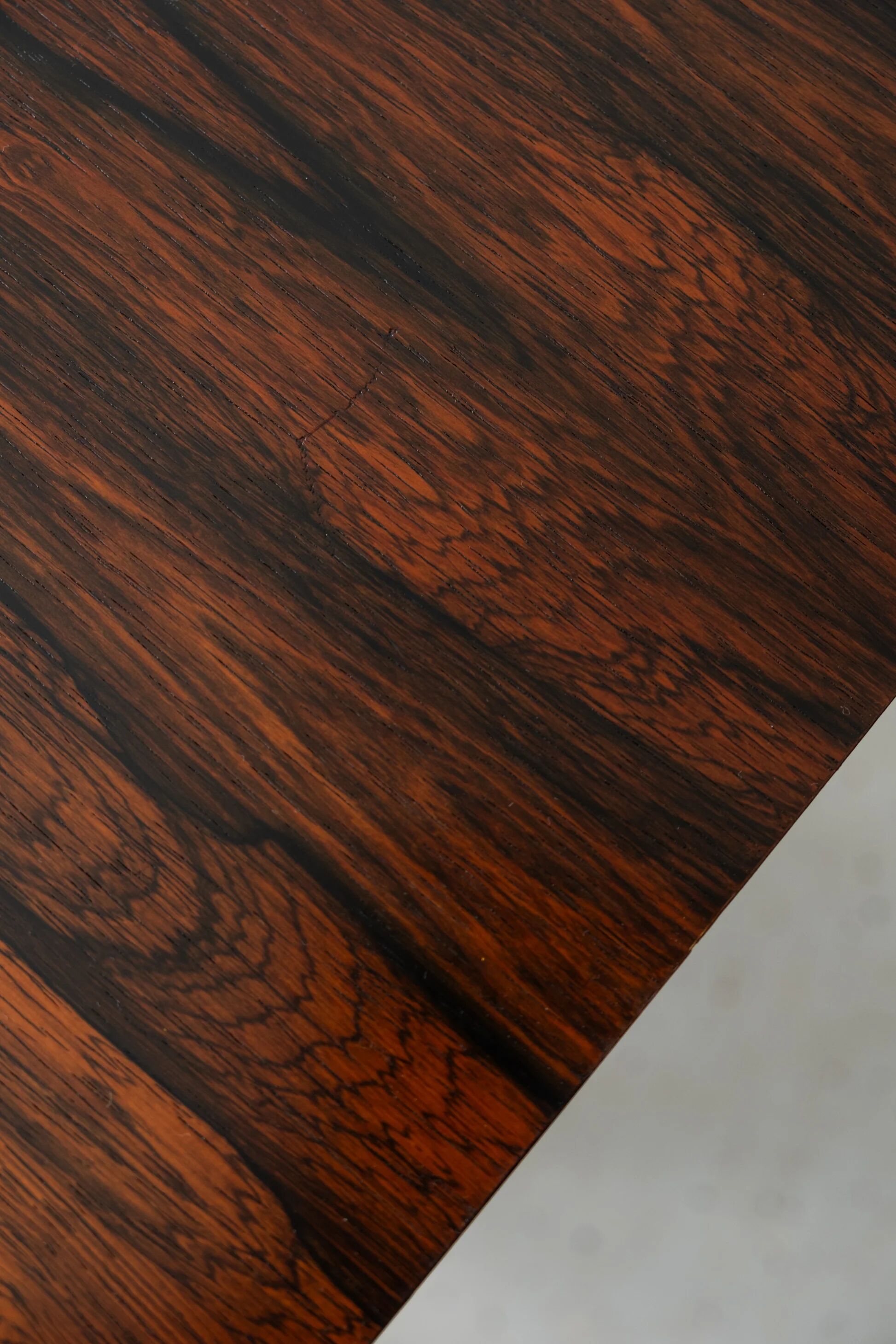 Cabinet en palissandre danois