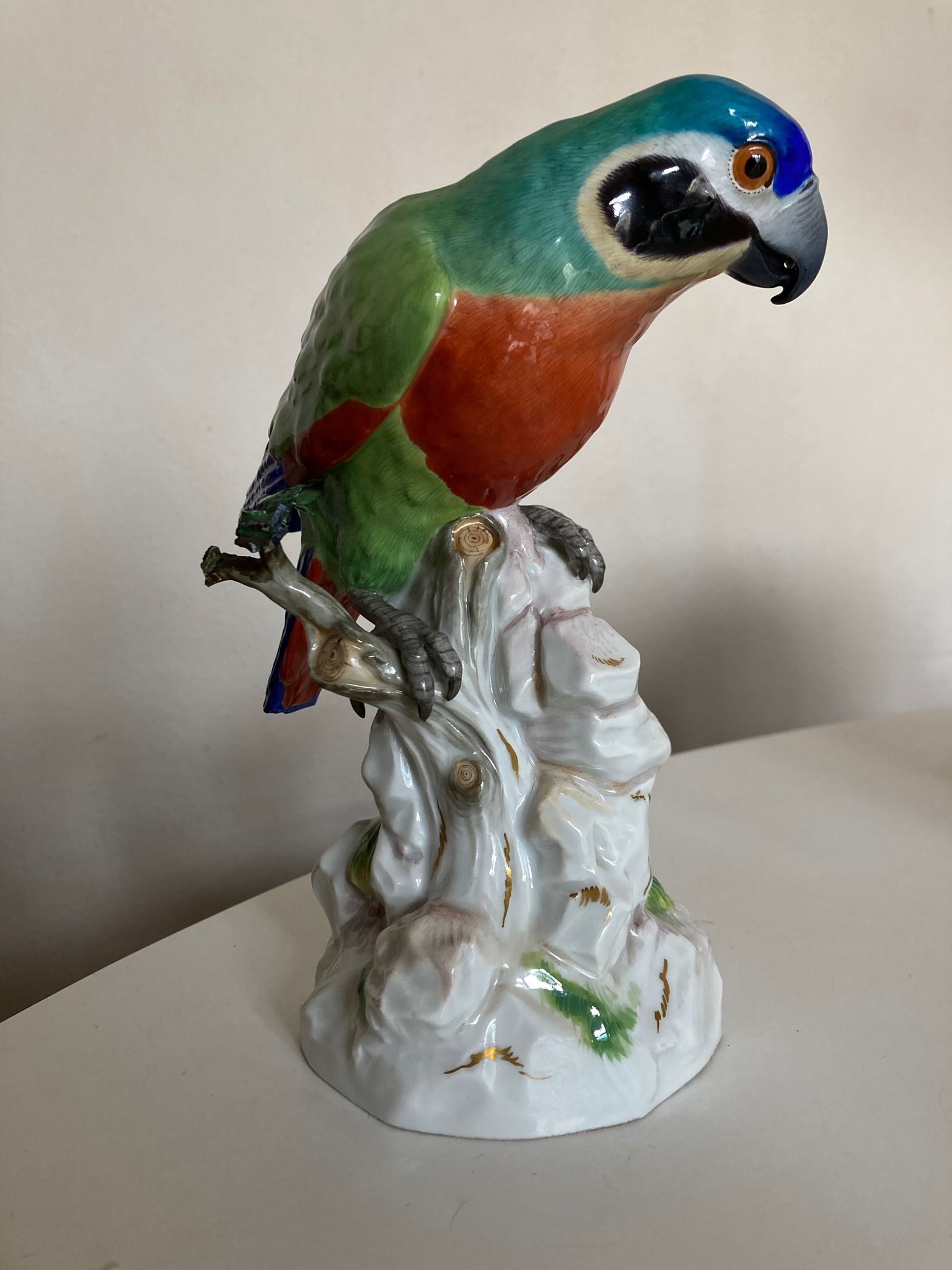 Perroquet en porcelaine de Saxe 19e signée