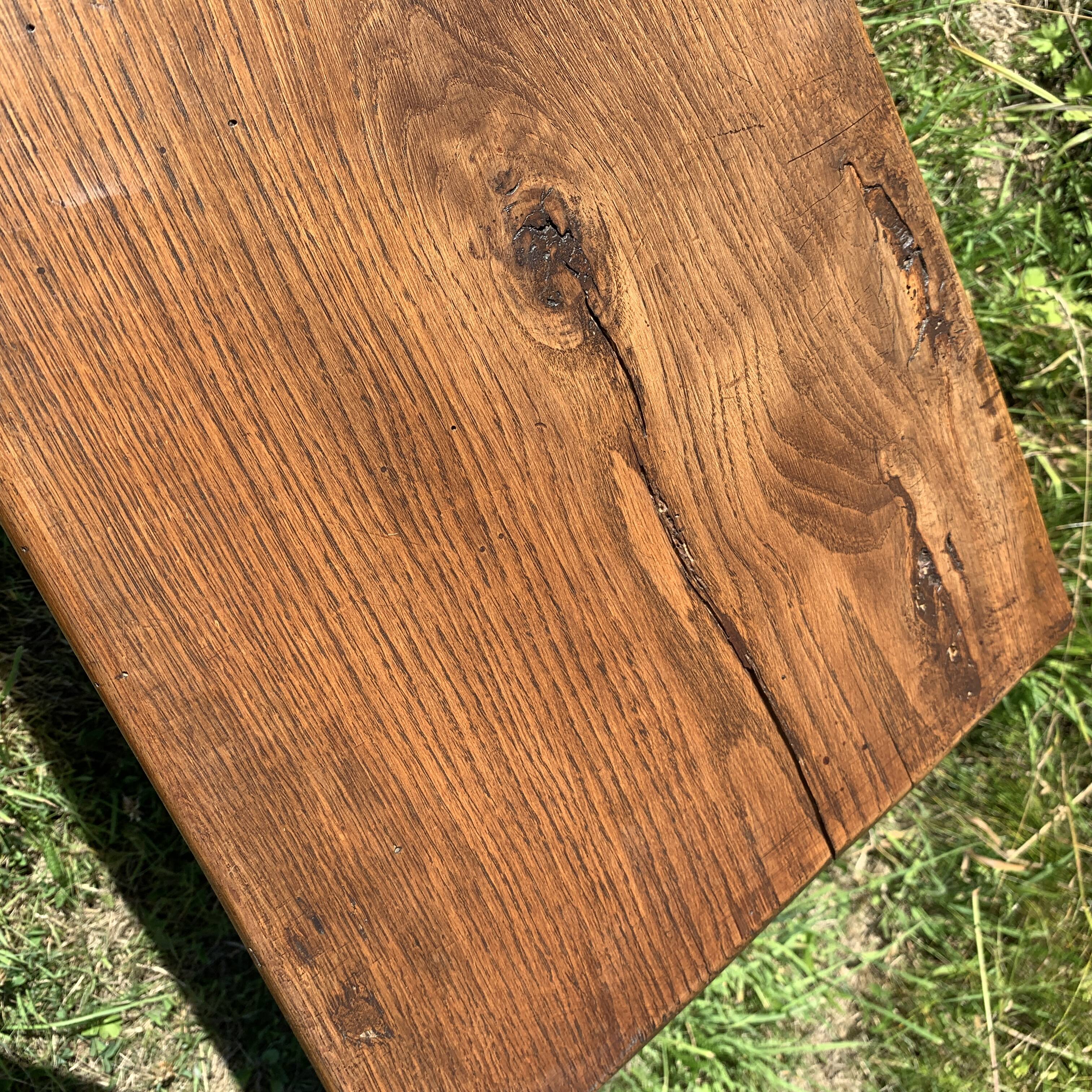Tripod bench in brutalist oak