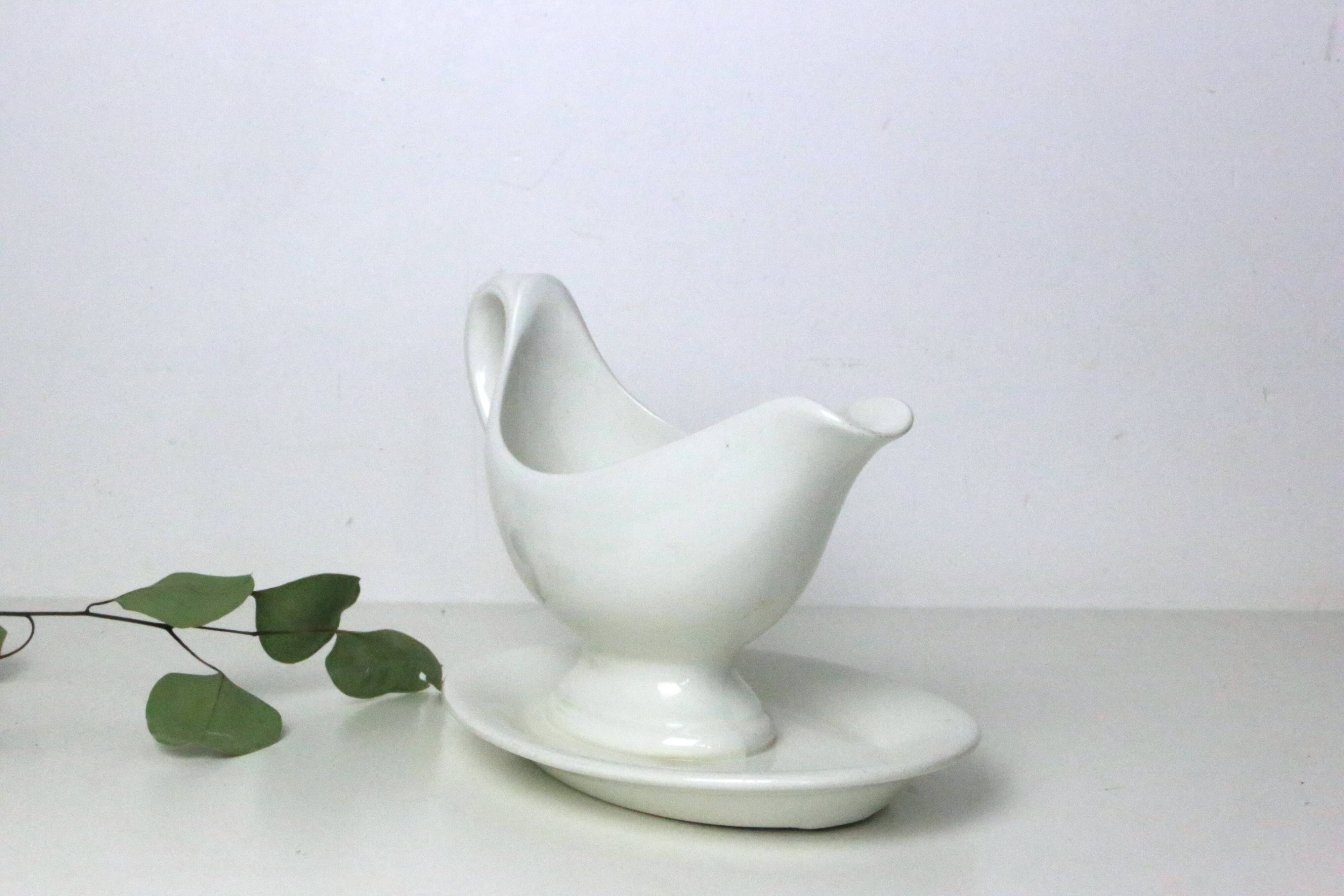 Gravy boat, Maëstrich ceramic company, made in Holland, vintage