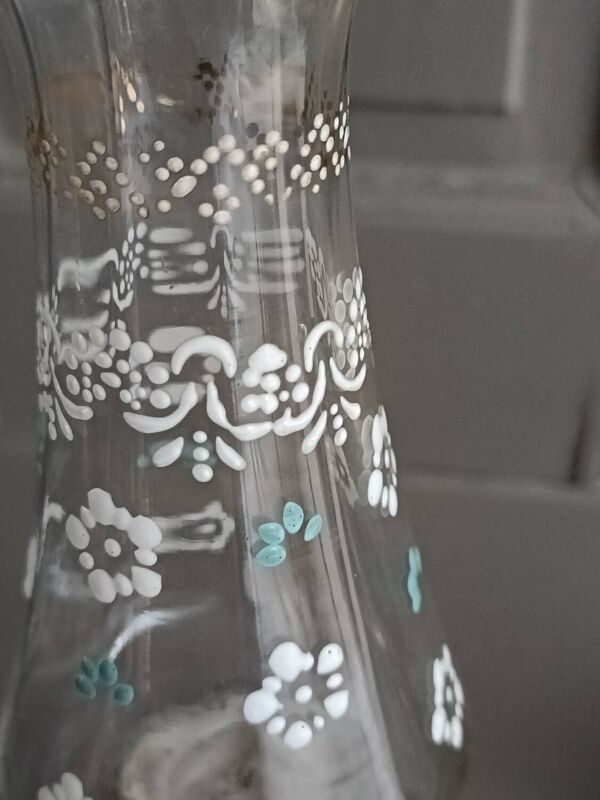 Paire de vases en verre émaillé