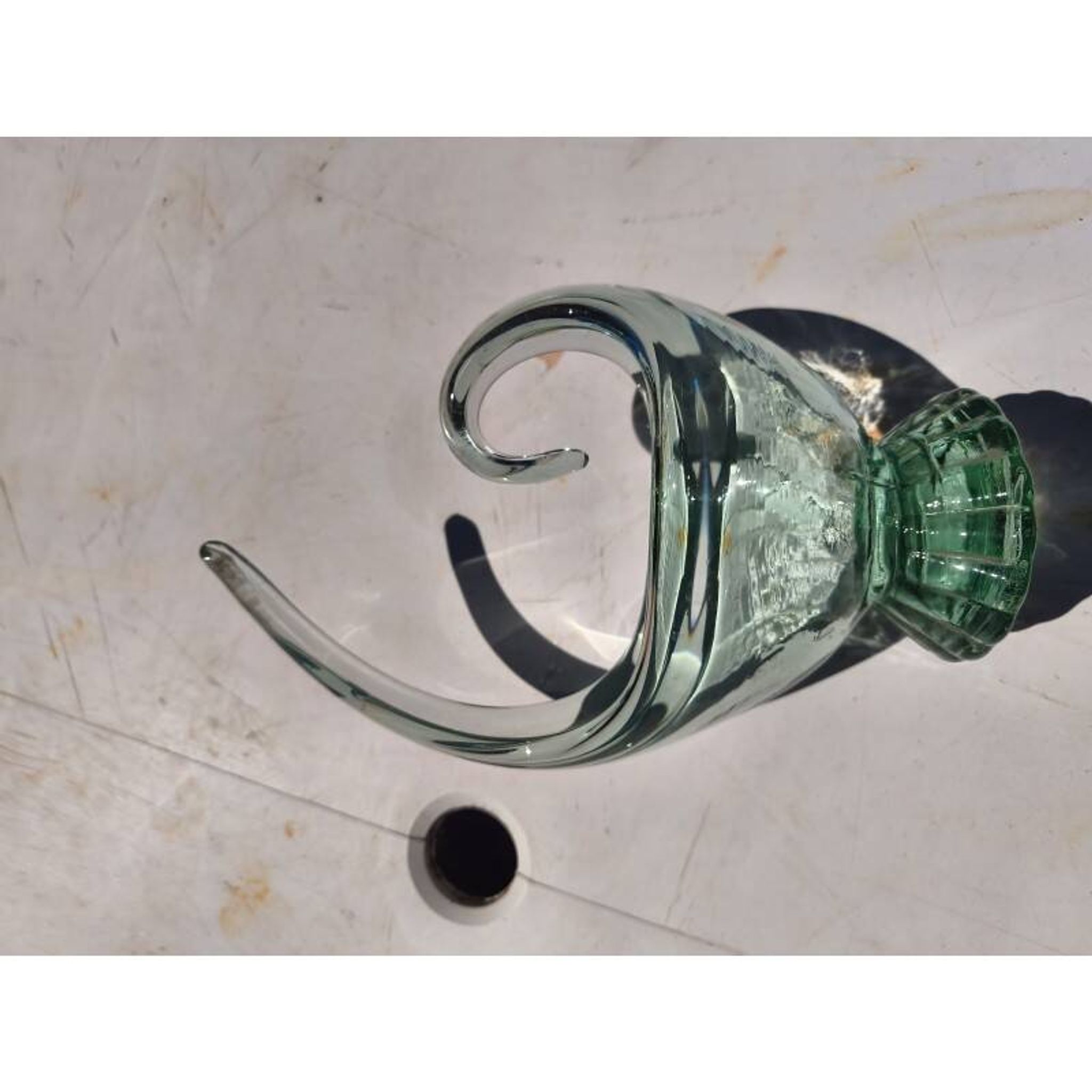 2 blue crystal and blown glass pocket vases