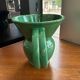 Pichet, pot à eau en faïence émaillée verte – HB Quimper, période art déco