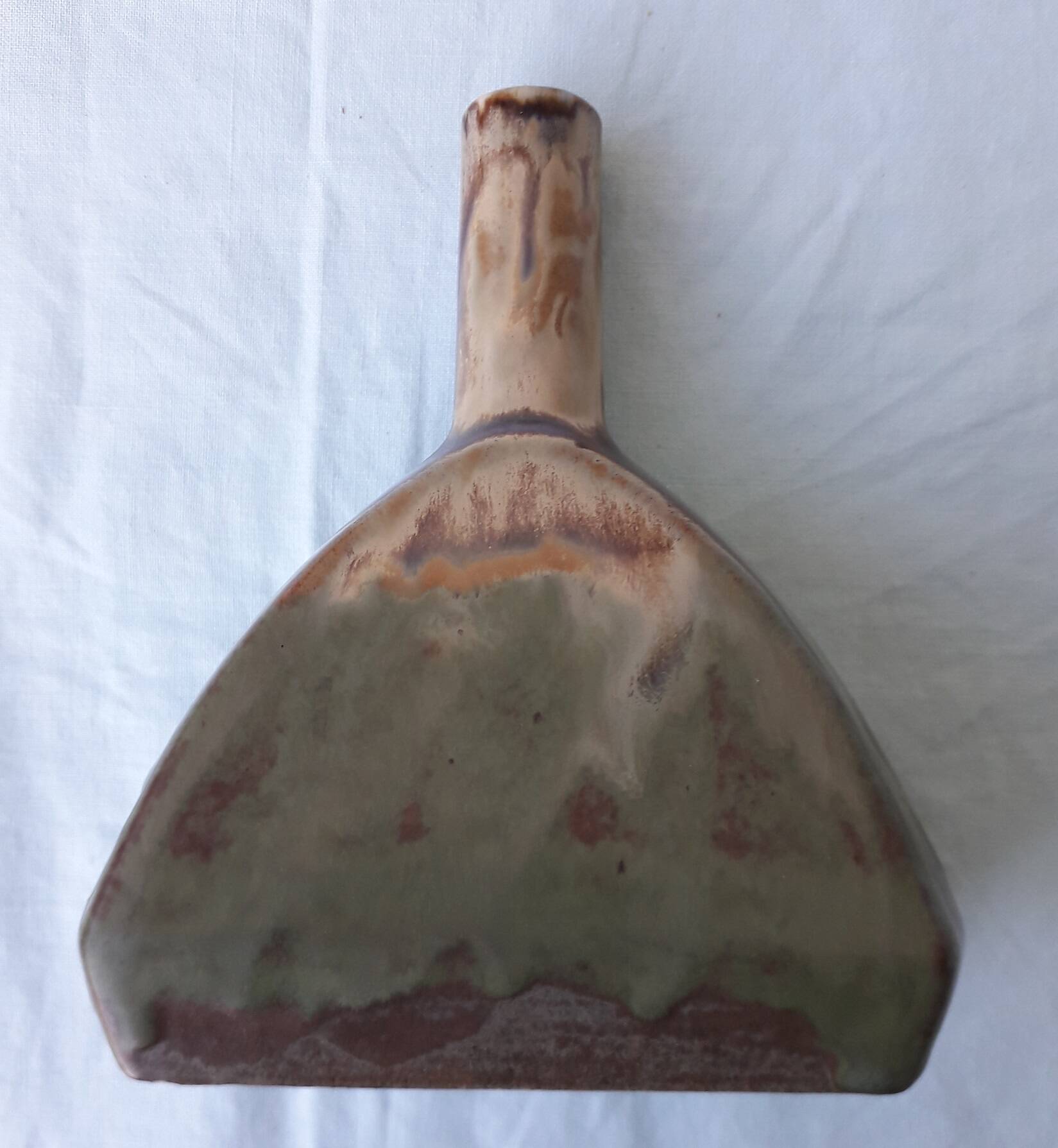 Single-stem vase in stoneware