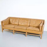 3-seater sofa in cognac leather, Georg Thams, 1960s, Grant Mobelfabrik, publisher