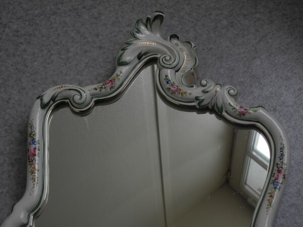 Miroir encadrement porcelaine