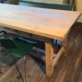Farm table
