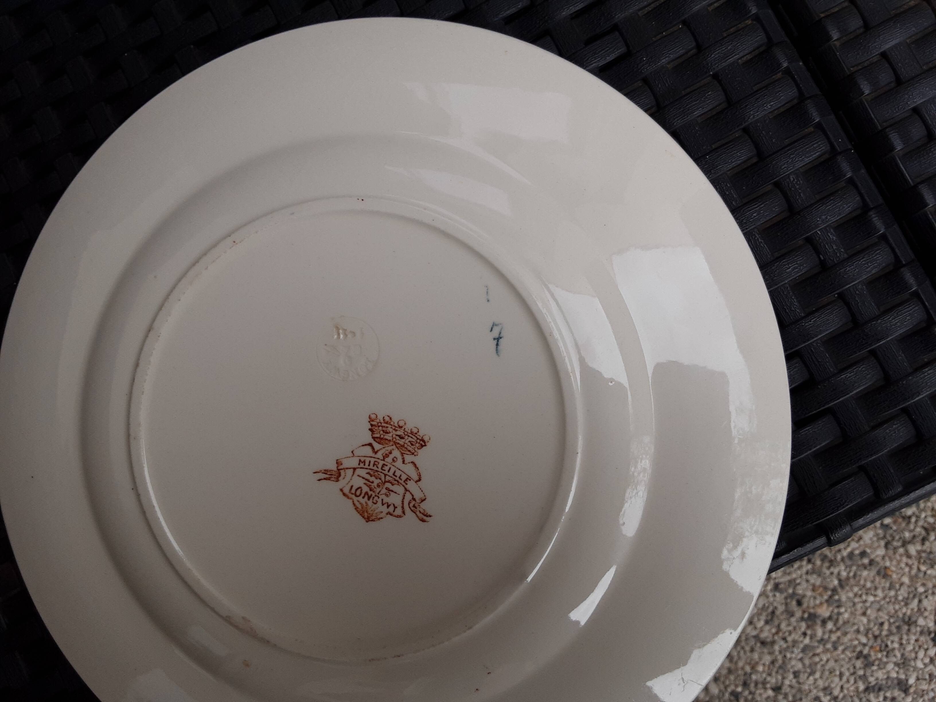 Set of 6 vintage flat plates, 23 cm, Longwy brand, Mireille pattern.