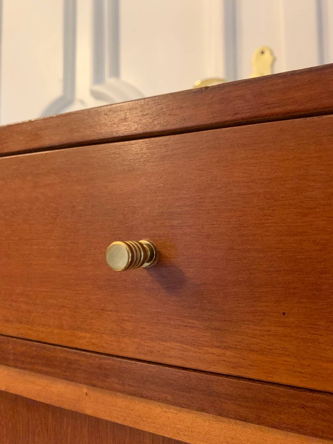 Buffet vintage pieds compas