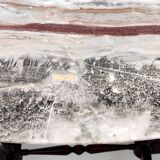 Table basse en hêtre attribuée à Paolo Buffa avec un plateau ovale en onyx rouge