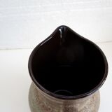 Sandstone pitcher