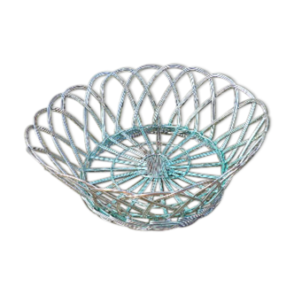 Old basket basket braided in silver wire