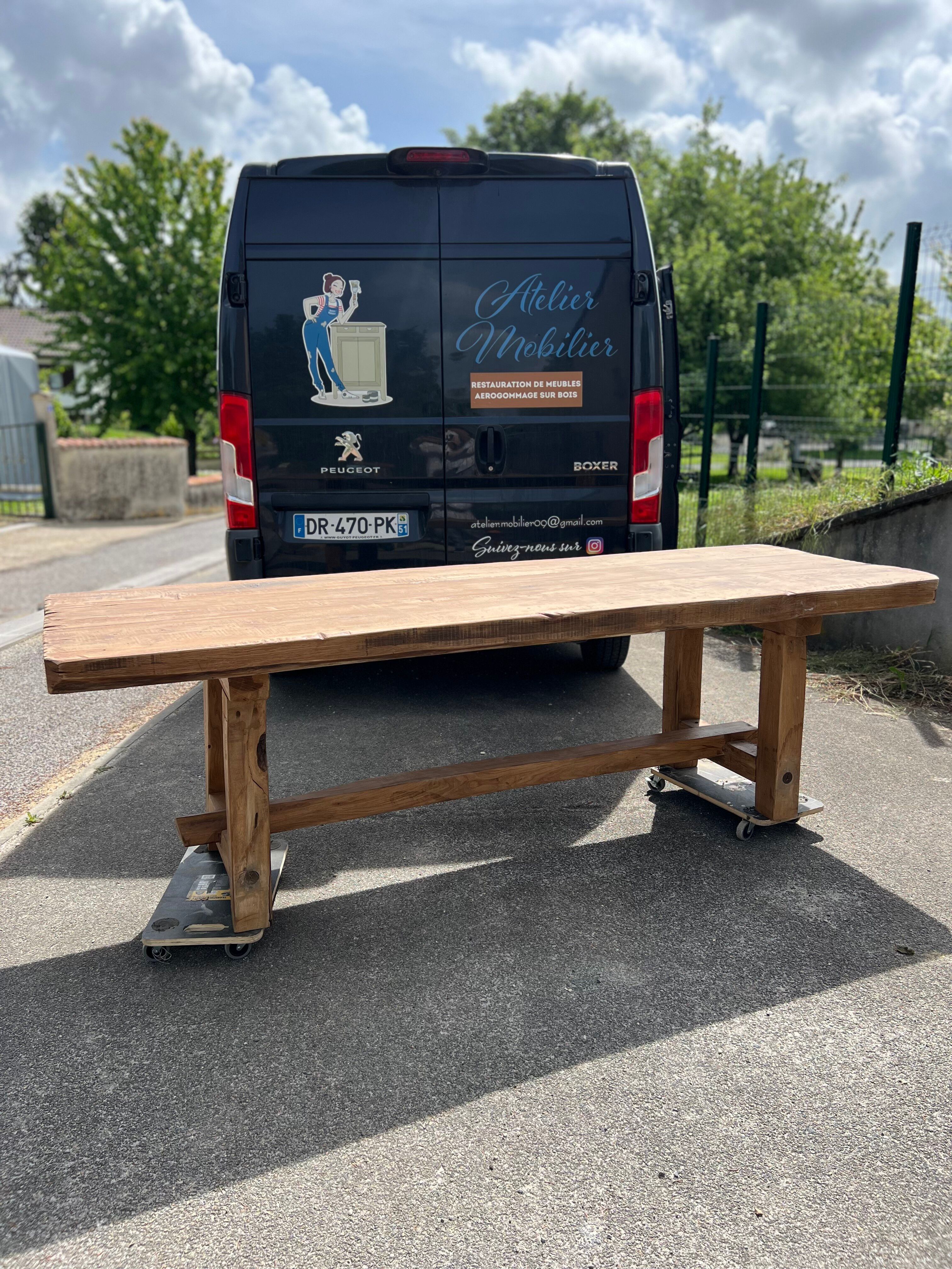 Farm table