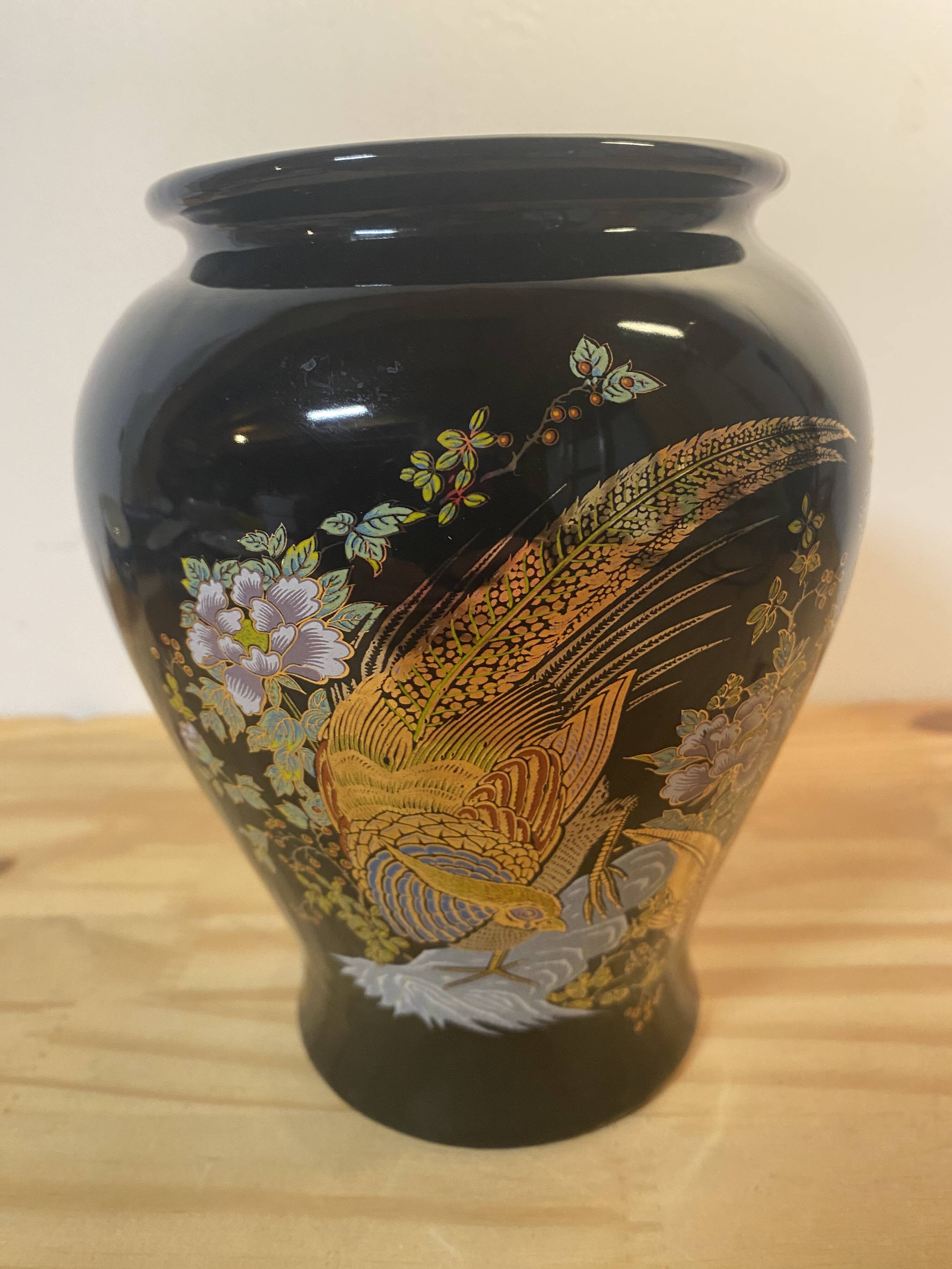 Vase d'inspiration Japonaise noir en céramique • Faisan doré et motif floral •