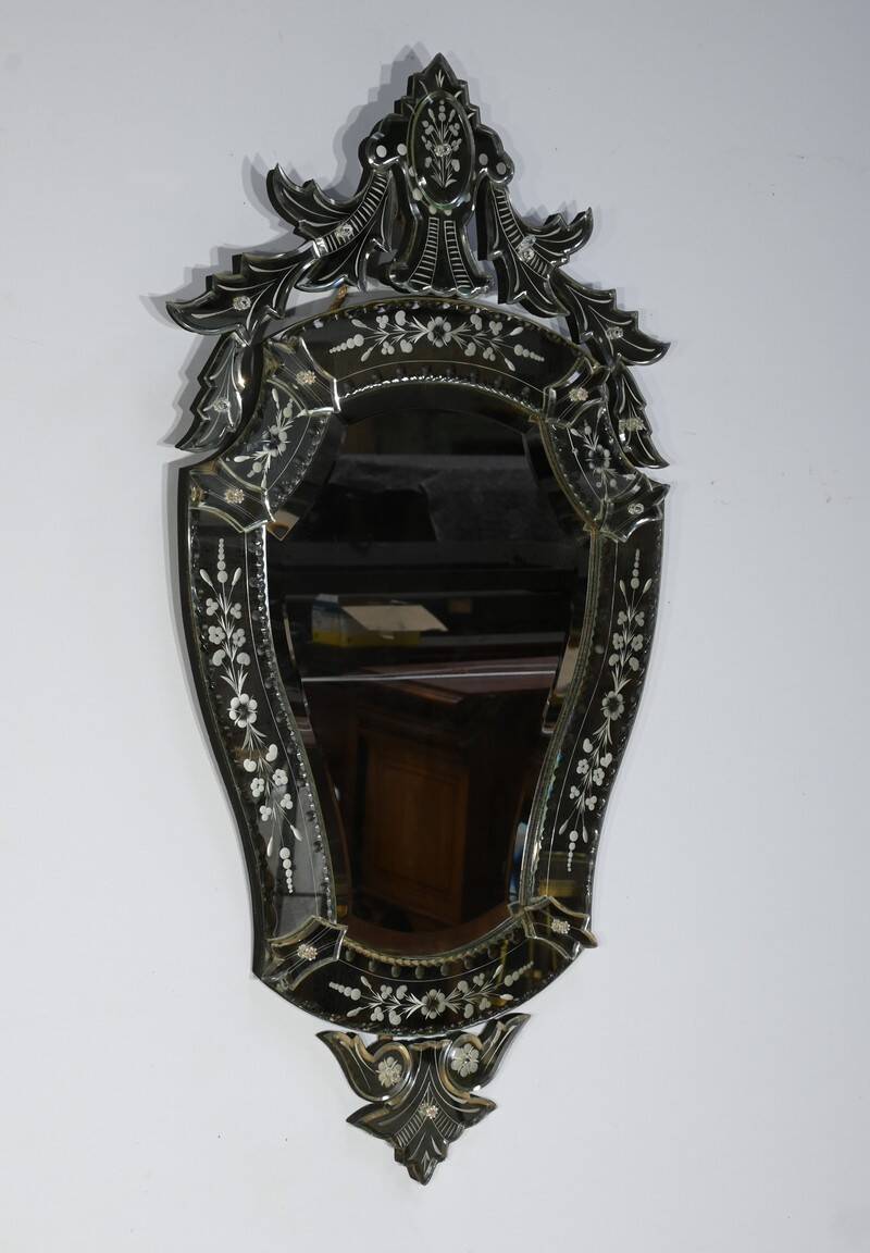 Venetian Mirror in Eglomisé Glass – 1950