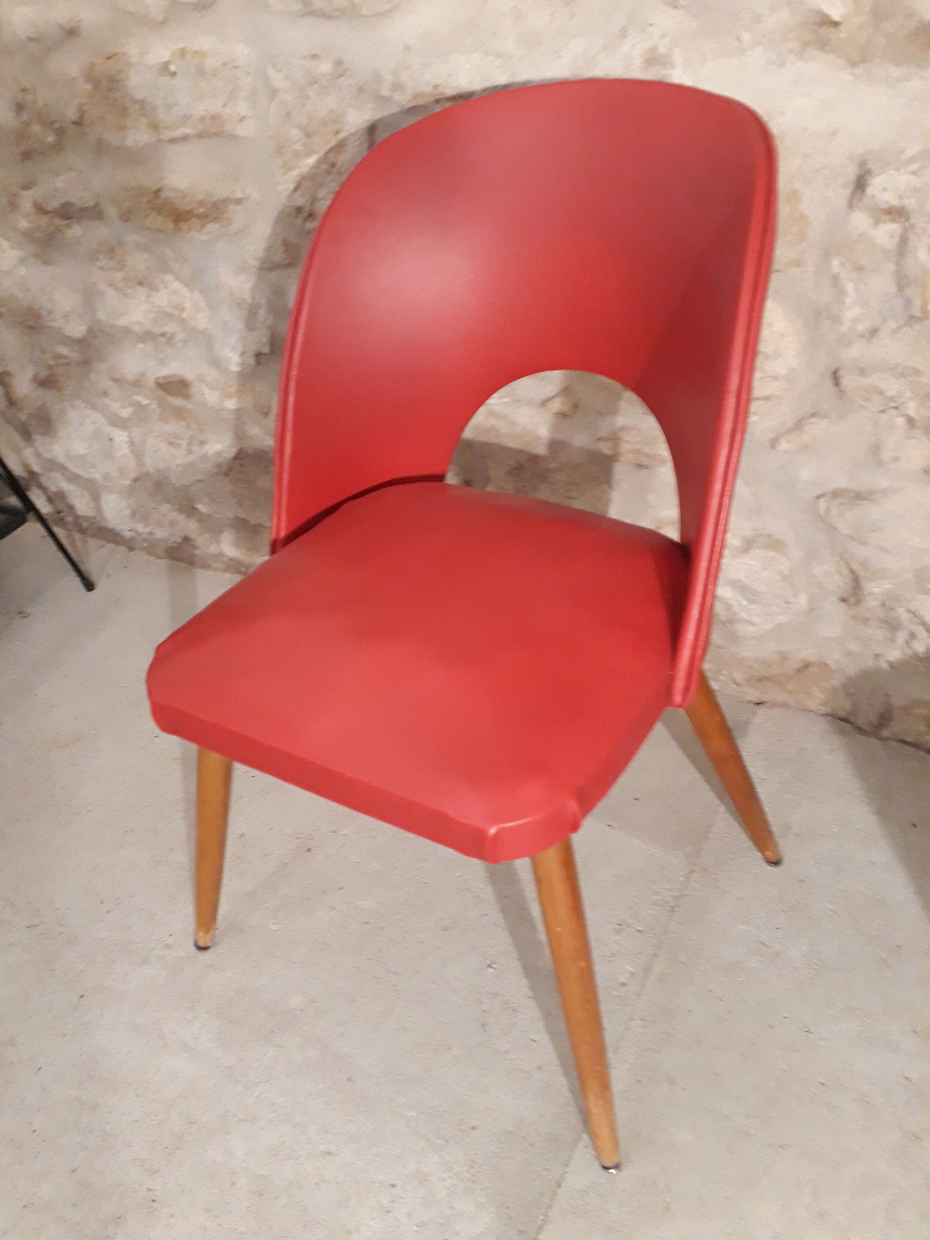 Red vintage leatherette barrel Chair