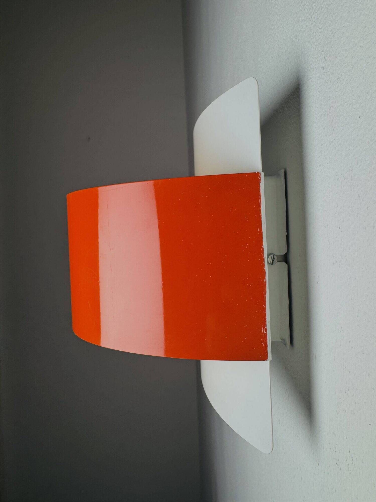 Curved Wall Lamps In Red And White By Peter Celsing For Falkenbergs Belysning, Sweden 1960S