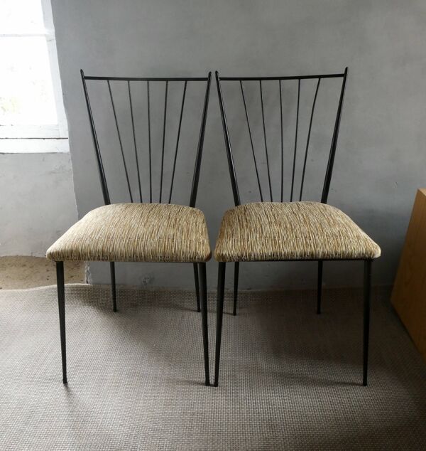 Paire de chaises Colette Gueden, métal noir et tissu