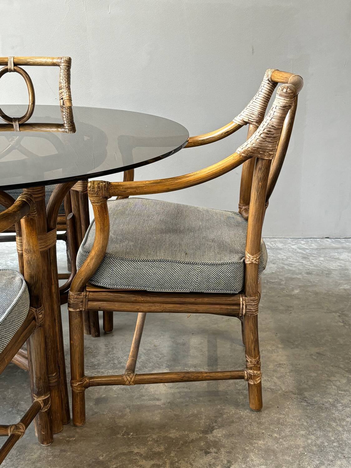 Ensemble table à manger et 4 chaises, 70s