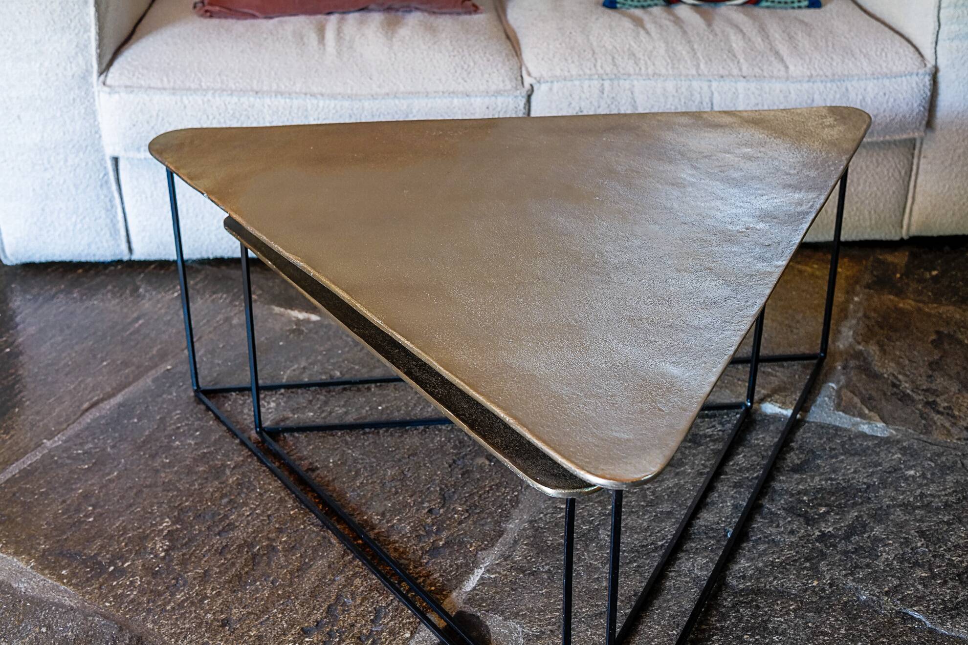 Tables basses gigognes triangulaires