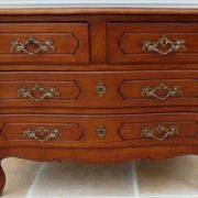 Antique style chest of drawers in stained and molded beech with 4 drawers - Very good condition