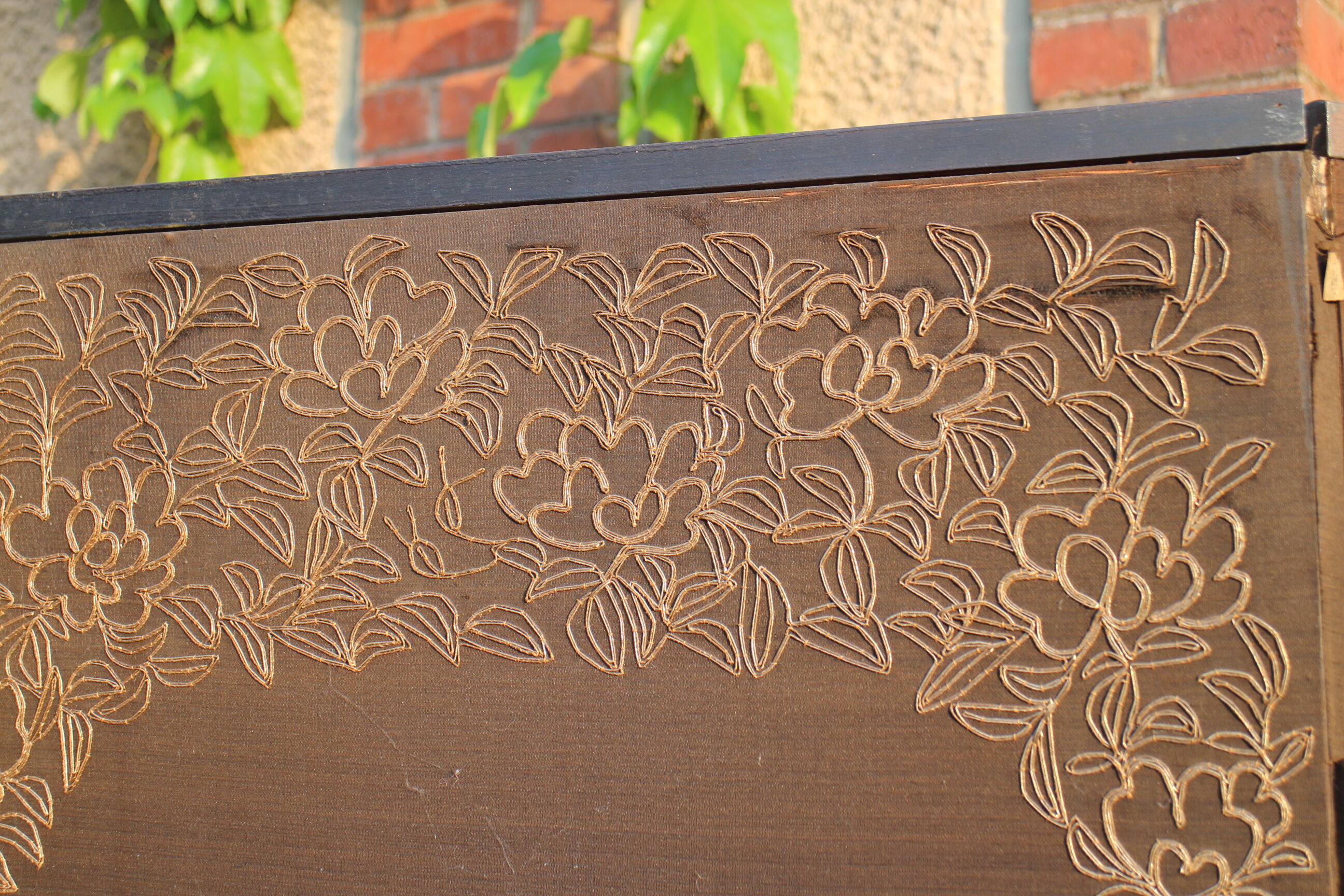 Japanese screen embroidered golden threads