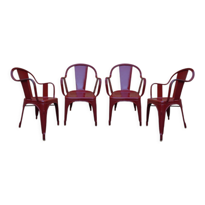 Fauteuils Tolix modèle C par Xavier Pauchard