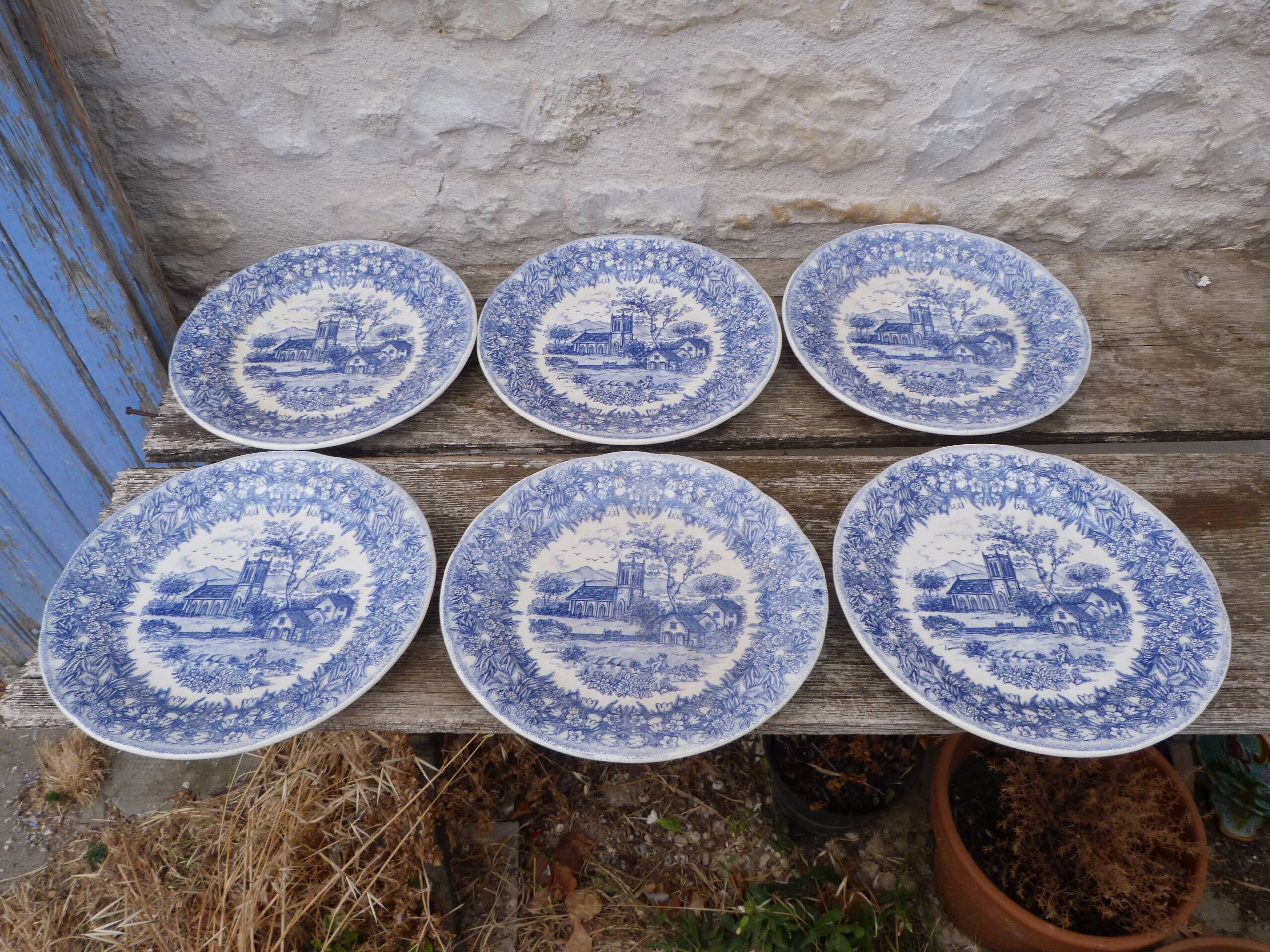 Set of 6 English plates with "Flowers" pattern.