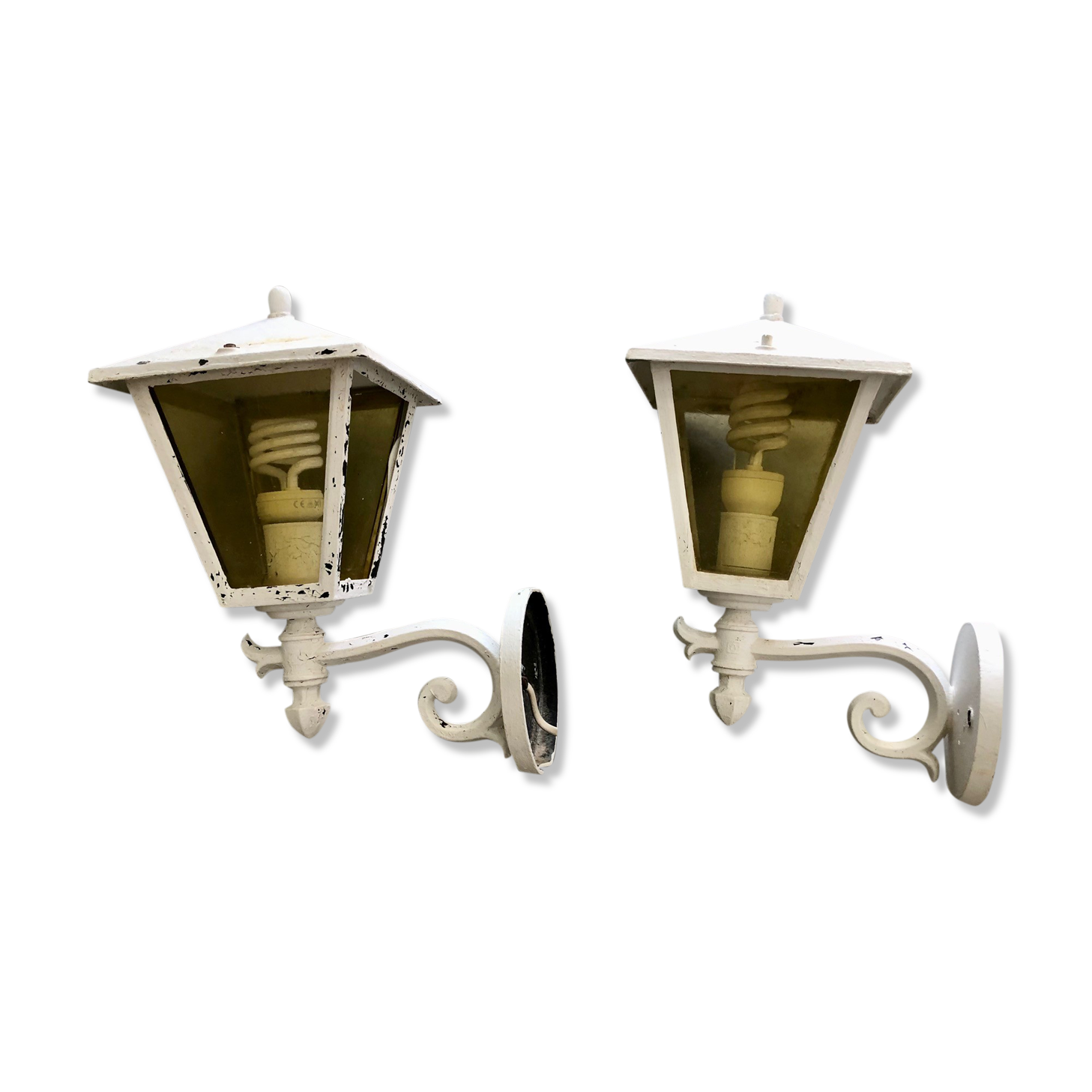 Paire d'appliques anciennes pour l'extérieur