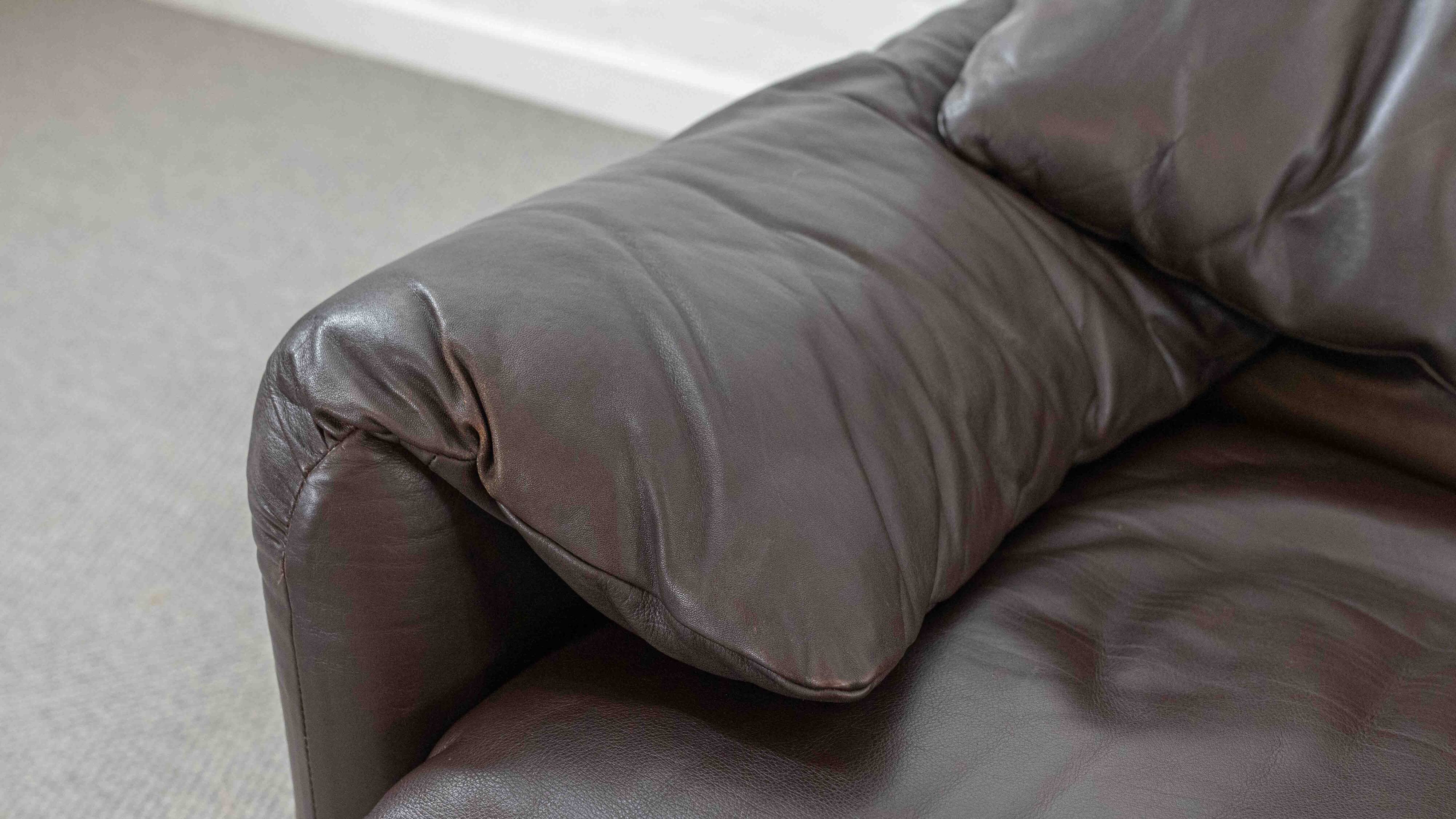 Cassina Maralunga 3seat-Sofa in darkbrown leather by Vico Magistretti