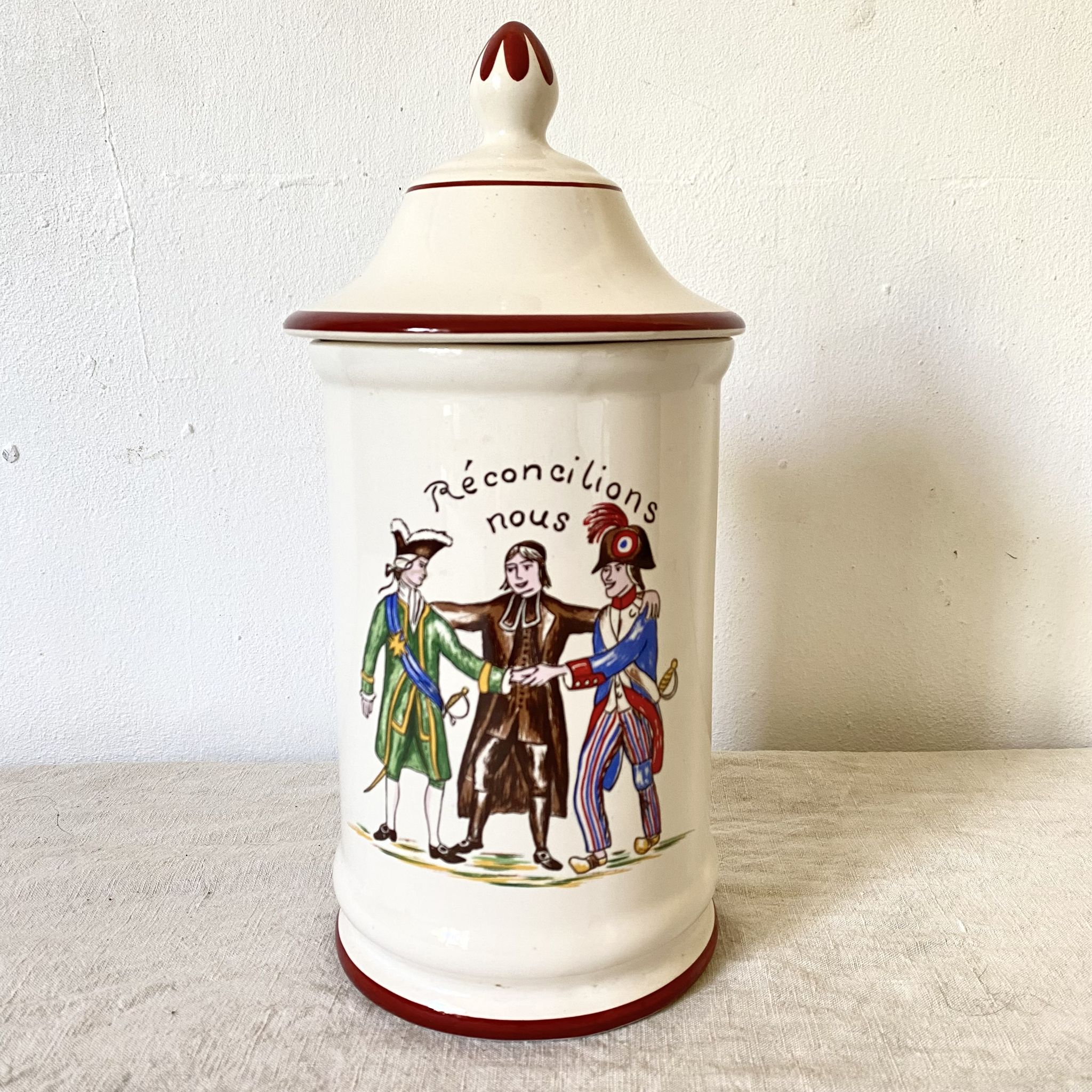 Apothecary Pot St Clement anniversary edition of the French Revolution