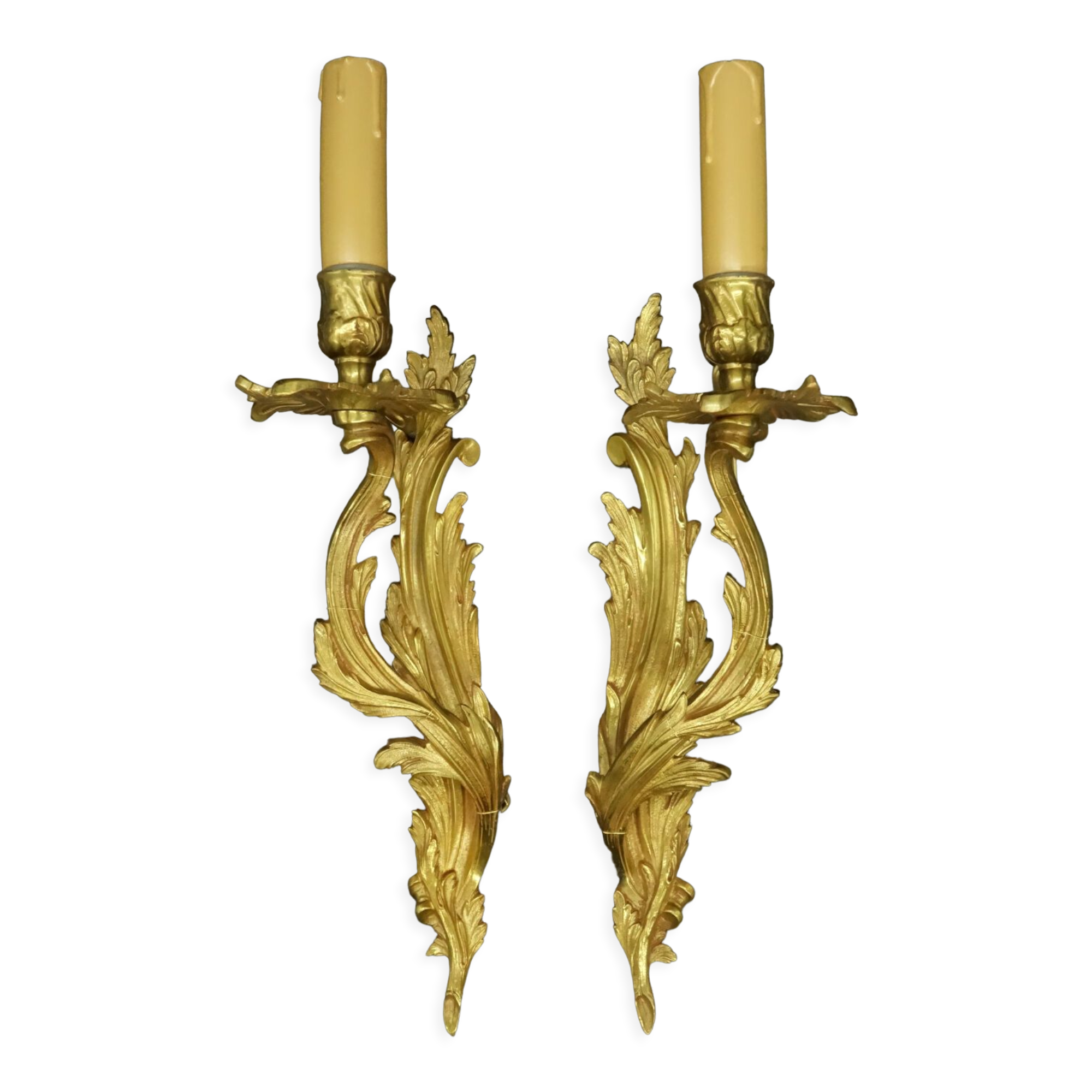 Paire d'appliques à 1 feu style Louis XV