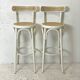 Paire de tabourets de bar bois et cannage