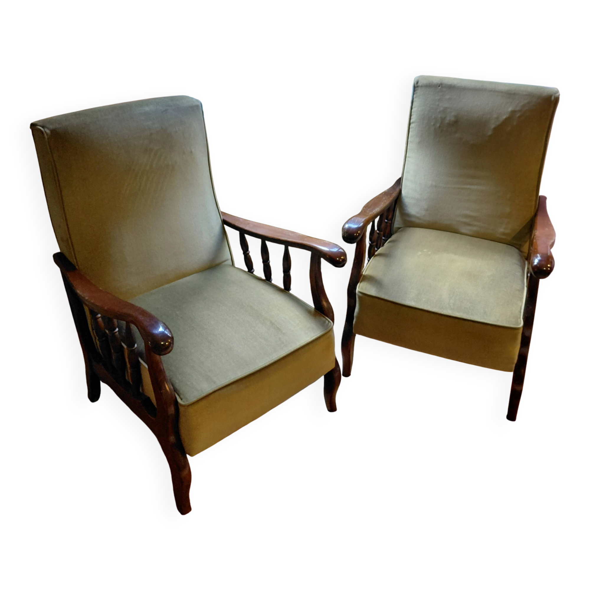 Lot of 2 olive green velvet armchairs.