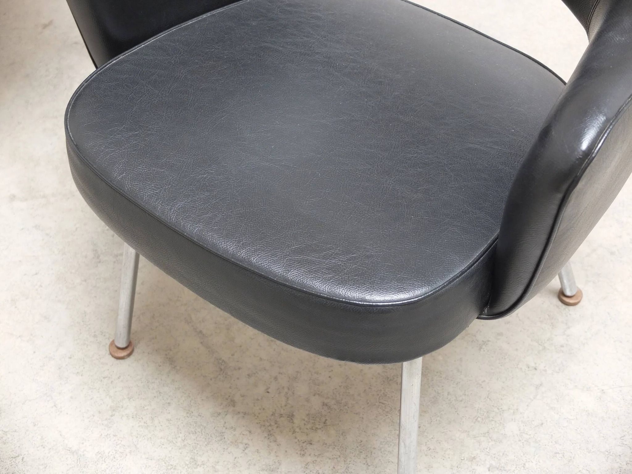 Ensemble original de 4 fauteuils 'Executive' par Eero Saarinen pour Knoll, années 1960.