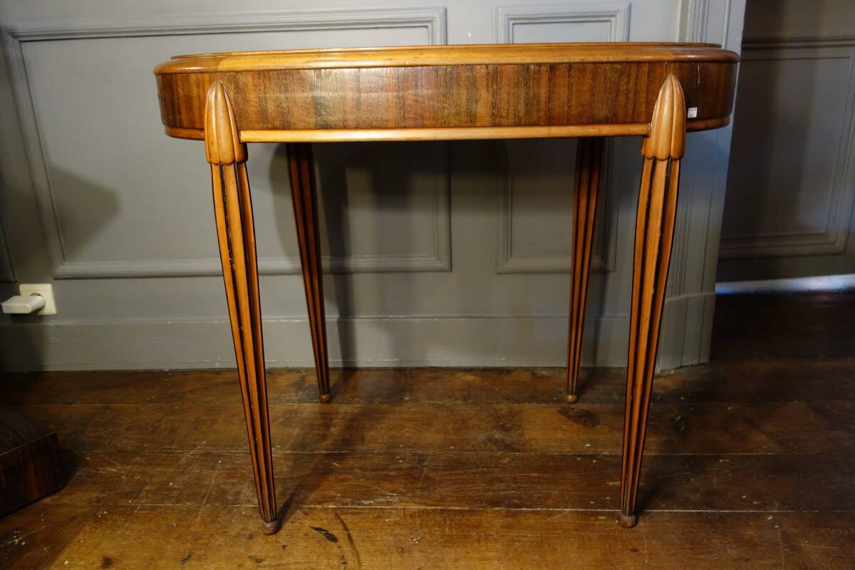 Oval Art Deco side table inlaid with a star, Sue & Mare style, circa