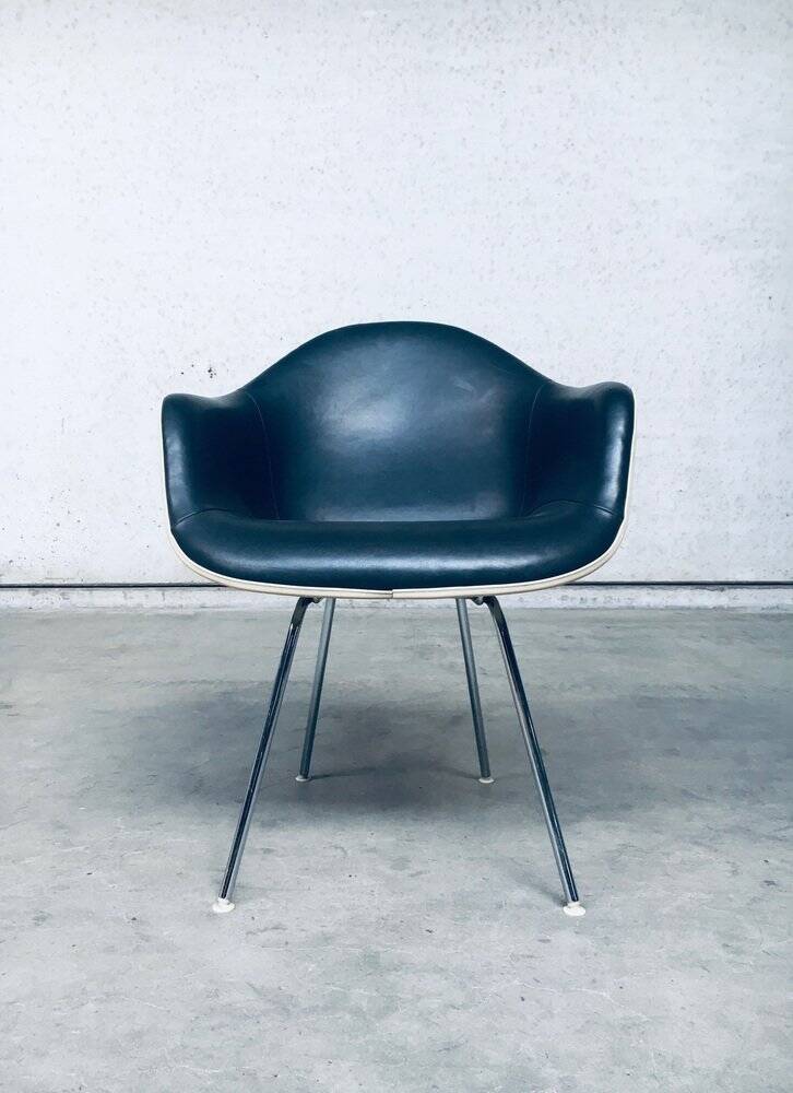 Mid-Century Black Leather Dax Armchair by Charles & Ray Eames for Herman Miller, 1960s