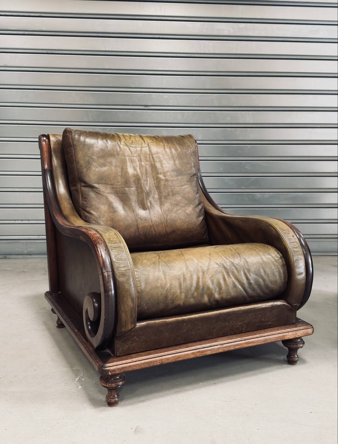Pair of vintage cognac leather armchairs & solid wood – club/lounge style