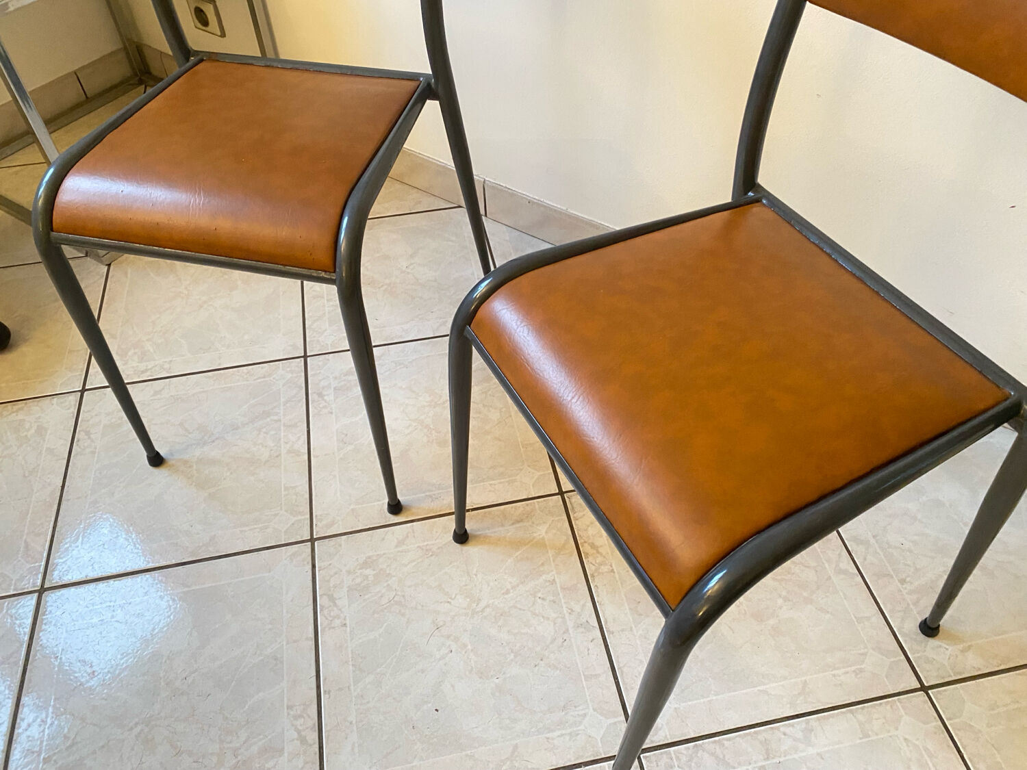2 original vintage 1960s Mullca 510 adult school chairs