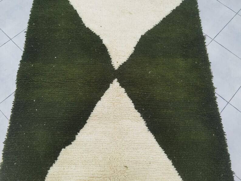 Azilal rug woven in wool 180cm x 310cm