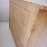Pine dresser