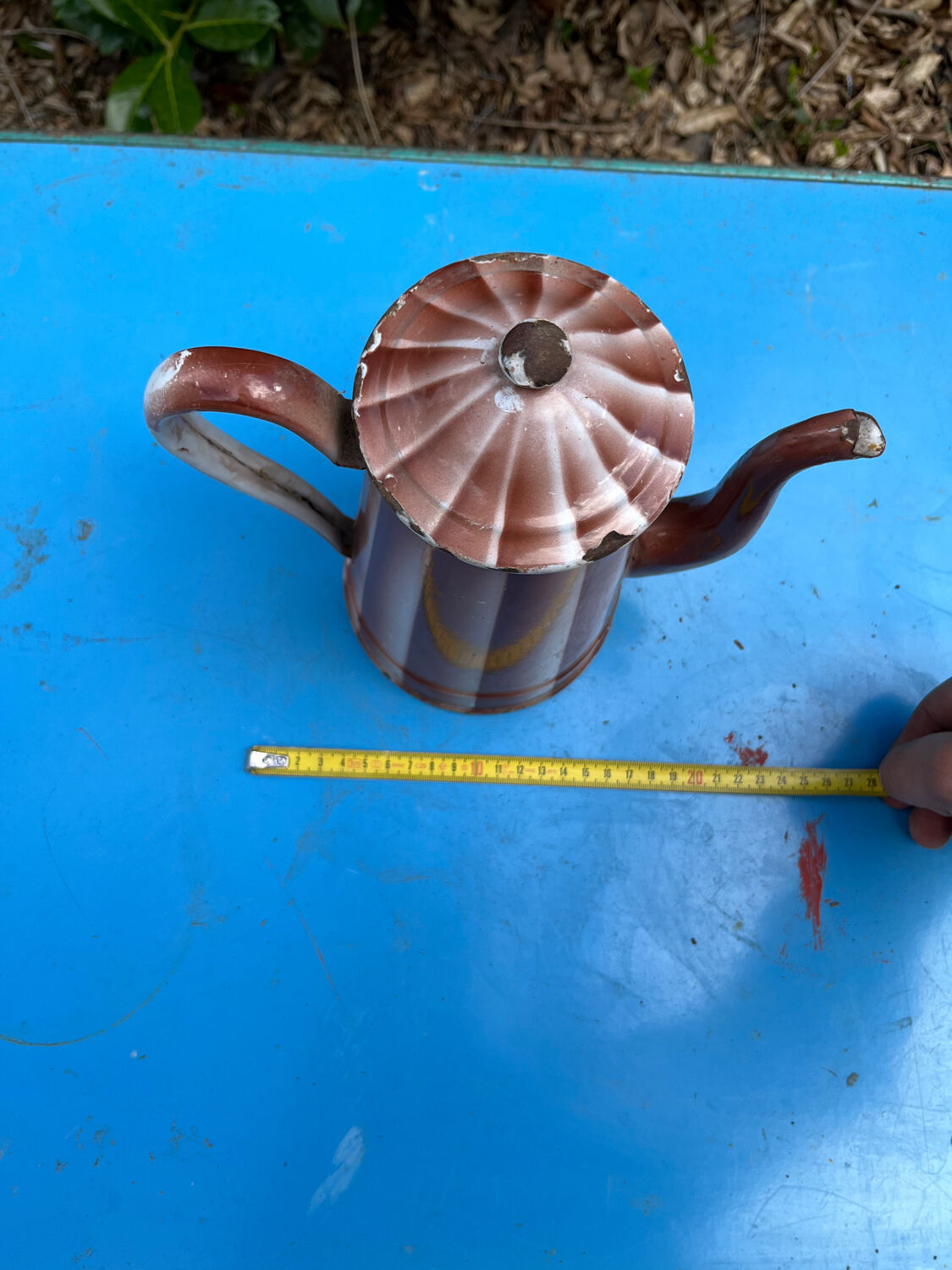 Enamelled coffee maker