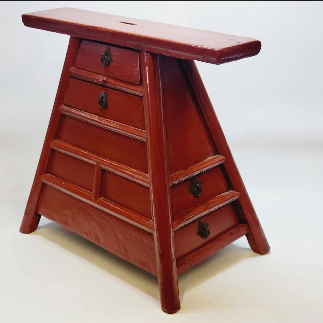 Old chinese barber hairdresser stool 19th xixth century in lacquered wood